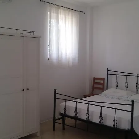 Monolocale Lori Гостевой дом 3*